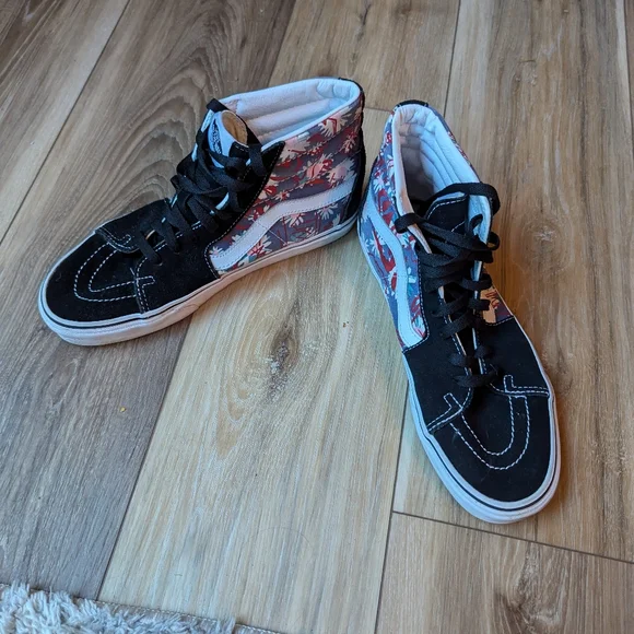 Vans high top SK8-HI floral pattern sneakers - Picture 2 of 8